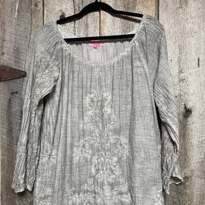 Embroidered Tunic Top